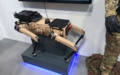  Almaniya şirkəti dördayaqlı hərbi robotunu təqdim edib
 