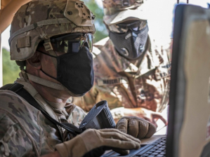  ABŞ kiberdöyüşçüləri Ukraynada Rusiyaya qarşı vuruşur?
 