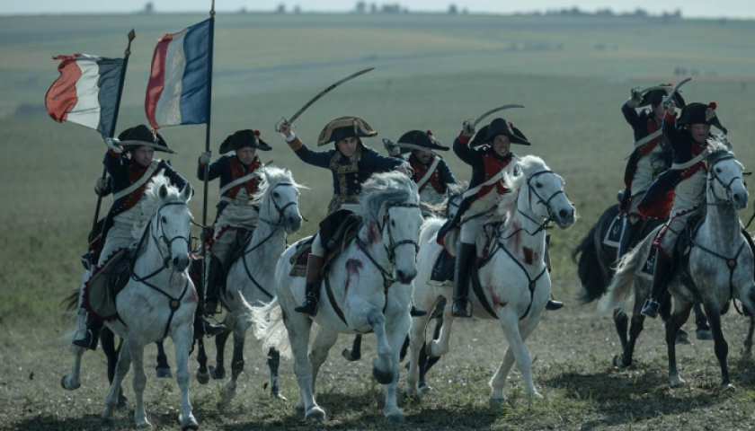 Napoleon Qərb Quru Qoşunlarına Hibrid Müharibələrdə qələbə qazanmaq üçün nə öyrədə bilər?